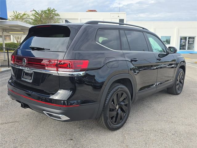 New 2026 Volkswagen Atlas SE image 3