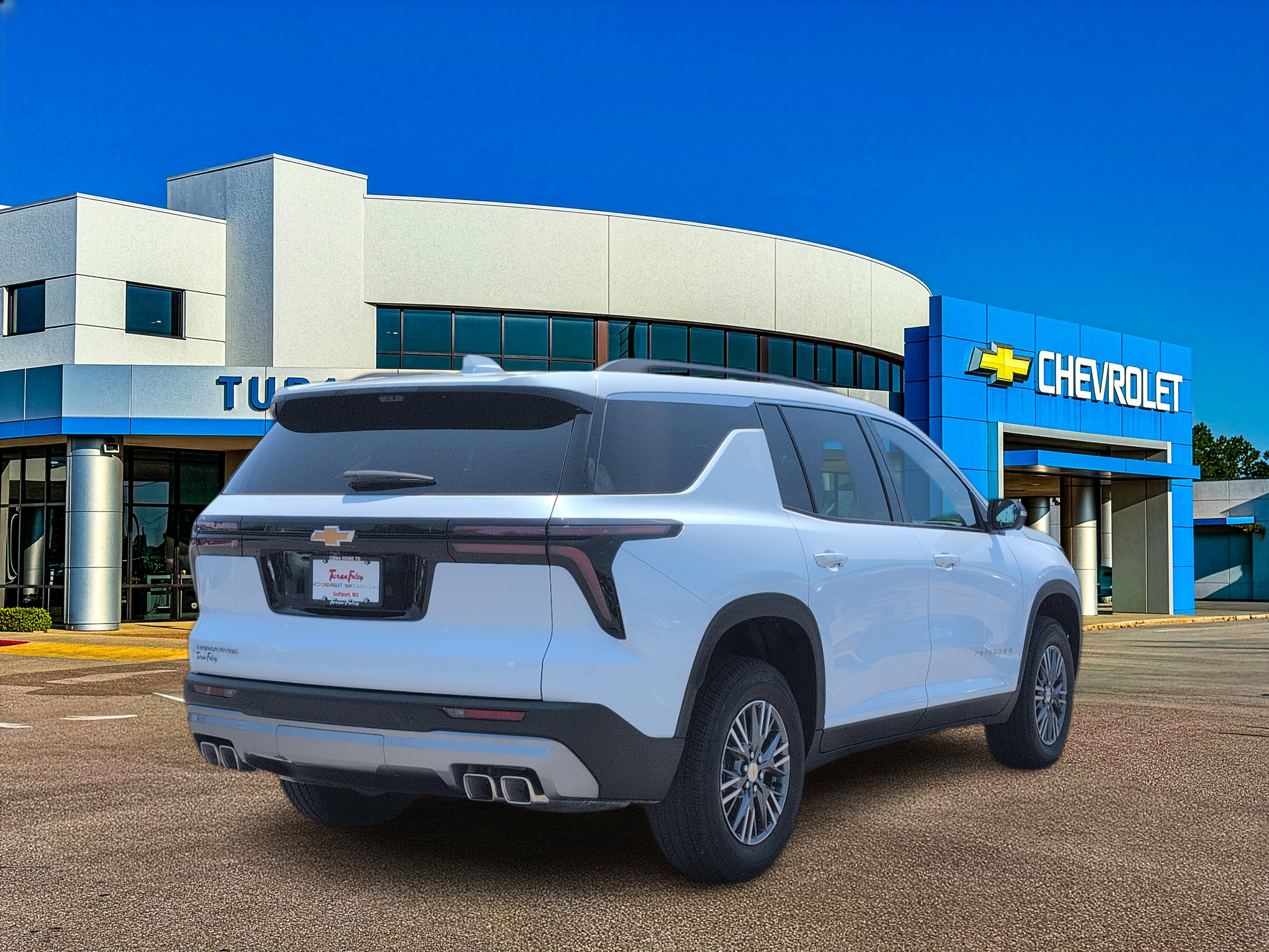 Used 2026 Chevrolet Traverse LT w/ Driver Confidence Package FWD image 6