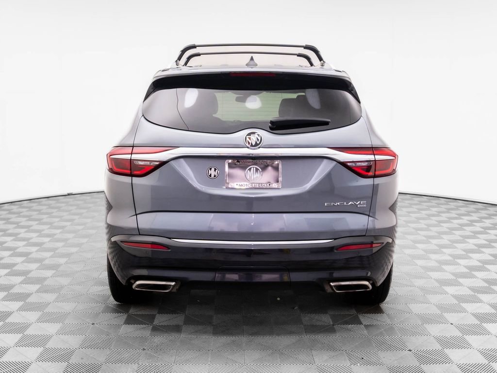 Used 2019 Buick Enclave Essence w/ LPO, Sport Appearance Package video 4