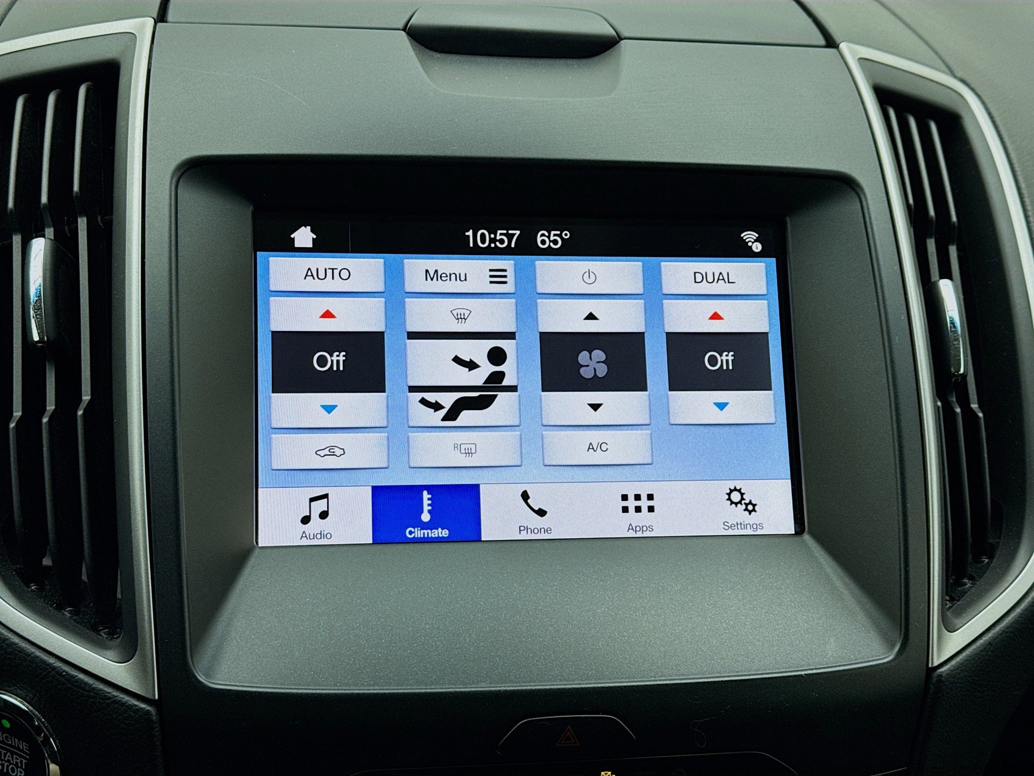 Used 2019 Ford Edge SEL w/ Equipment Group 201A AWD/4WD image 12