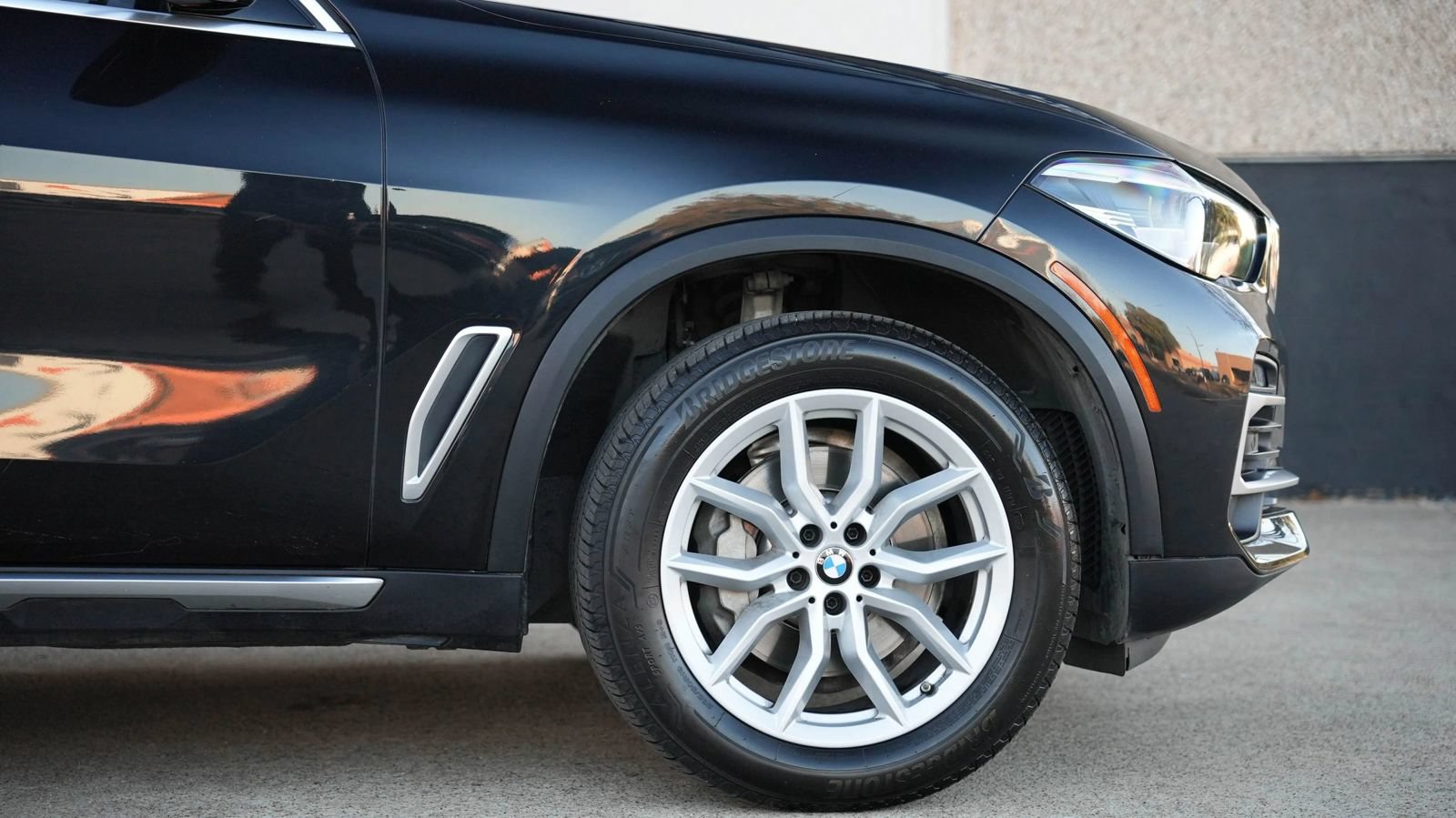 Used 2019 BMW X5 xDrive40i w/ Convenience Package AWD/4WD image 8