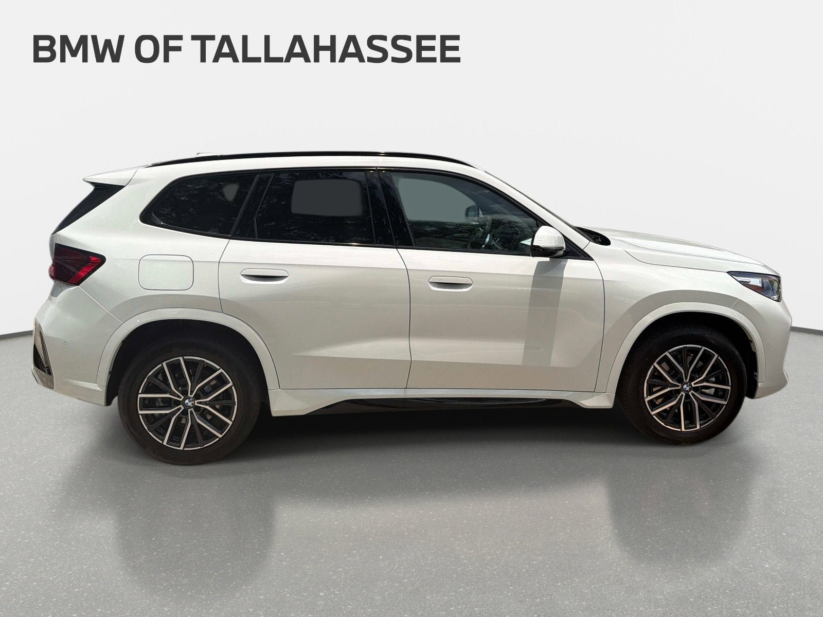 New 2026 BMW X1 xDrive28i w/ M Sport Package AWD/4WD image 4