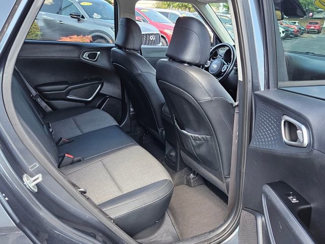 Used 2020 Kia Soul EX image 16
