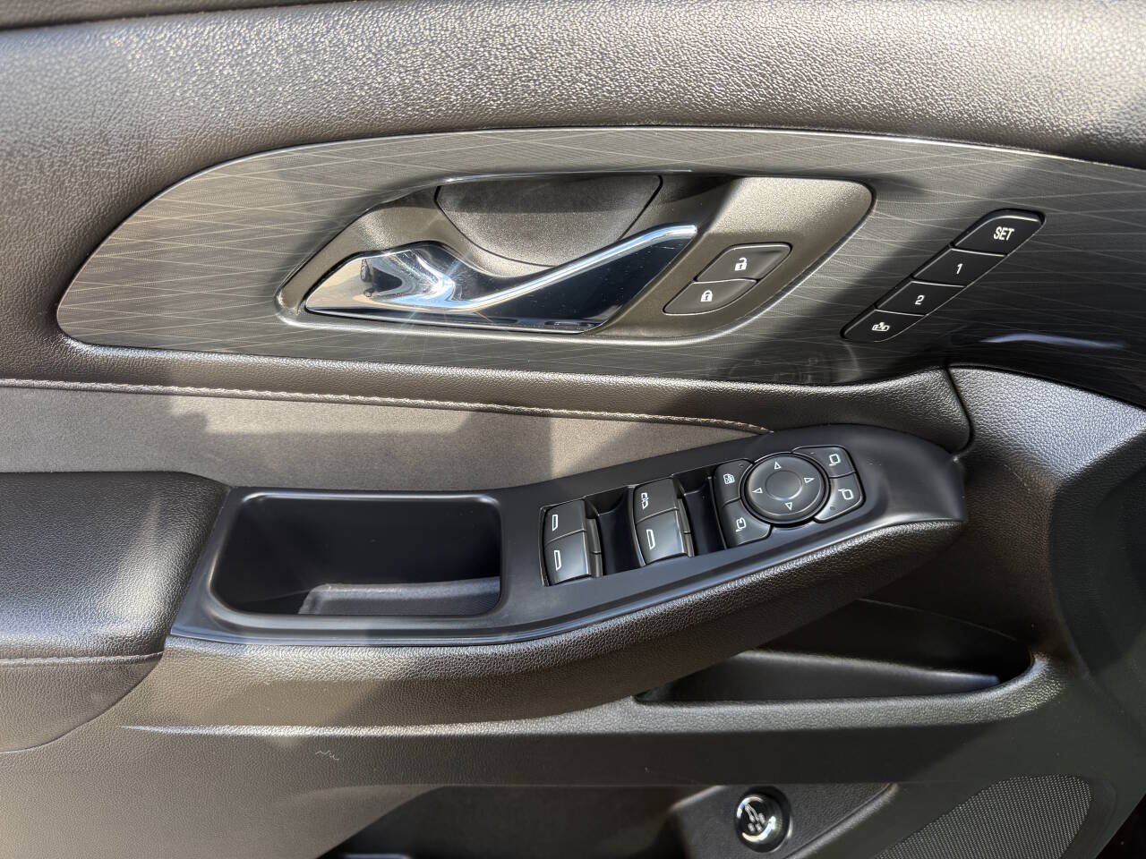 Used 2022 Chevrolet Traverse High Country AWD/4WD image 14