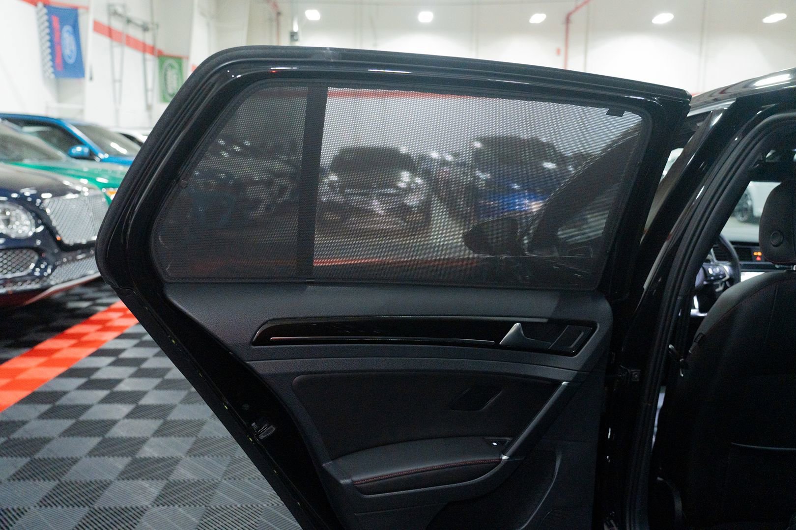 Used 2017 Volkswagen GTI Autobahn FWD image 23