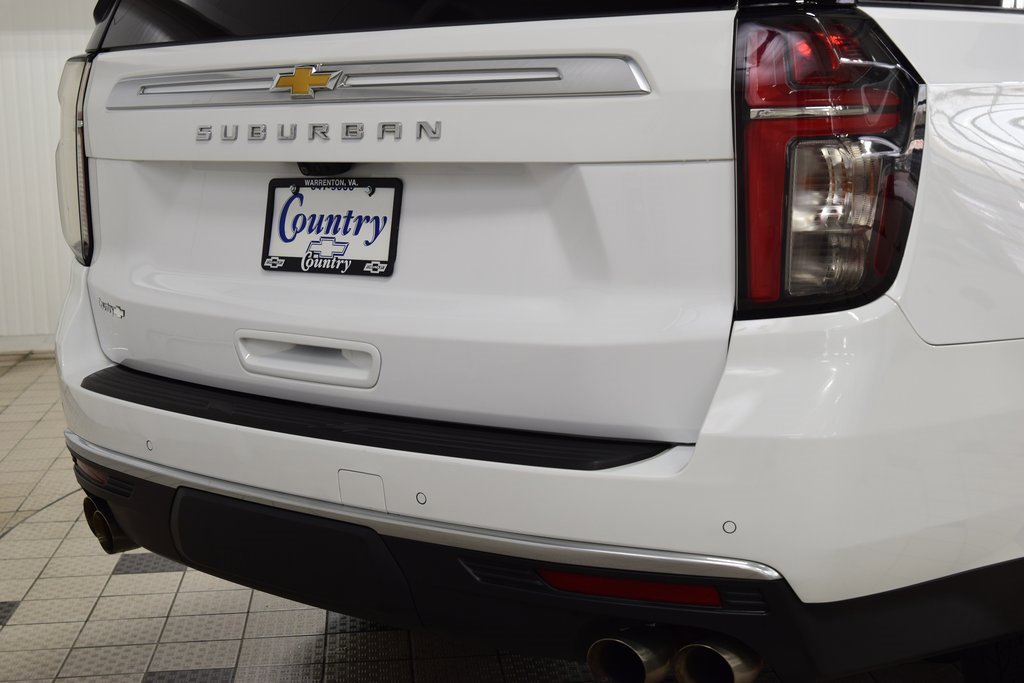 Used 2024 Chevrolet Suburban High Country image 21
