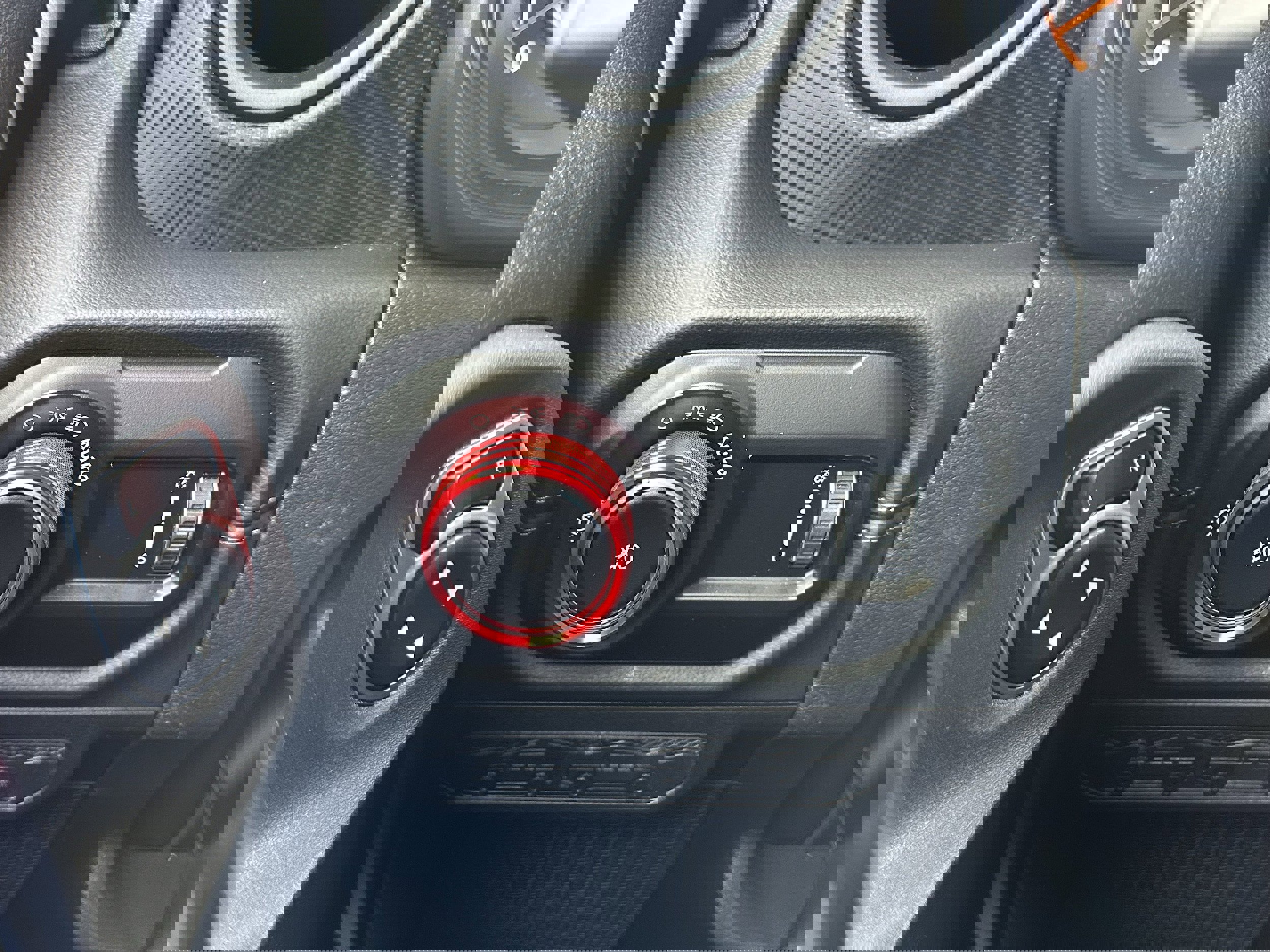 Used 2024 Jeep Wrangler Unlimited Rubicon w/ XTREMEE 35" Tire Package image 32