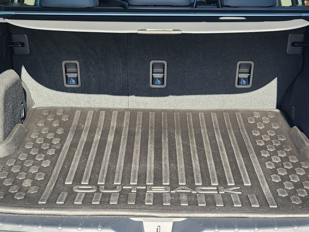 Used 2022 Subaru Outback Limited image 20