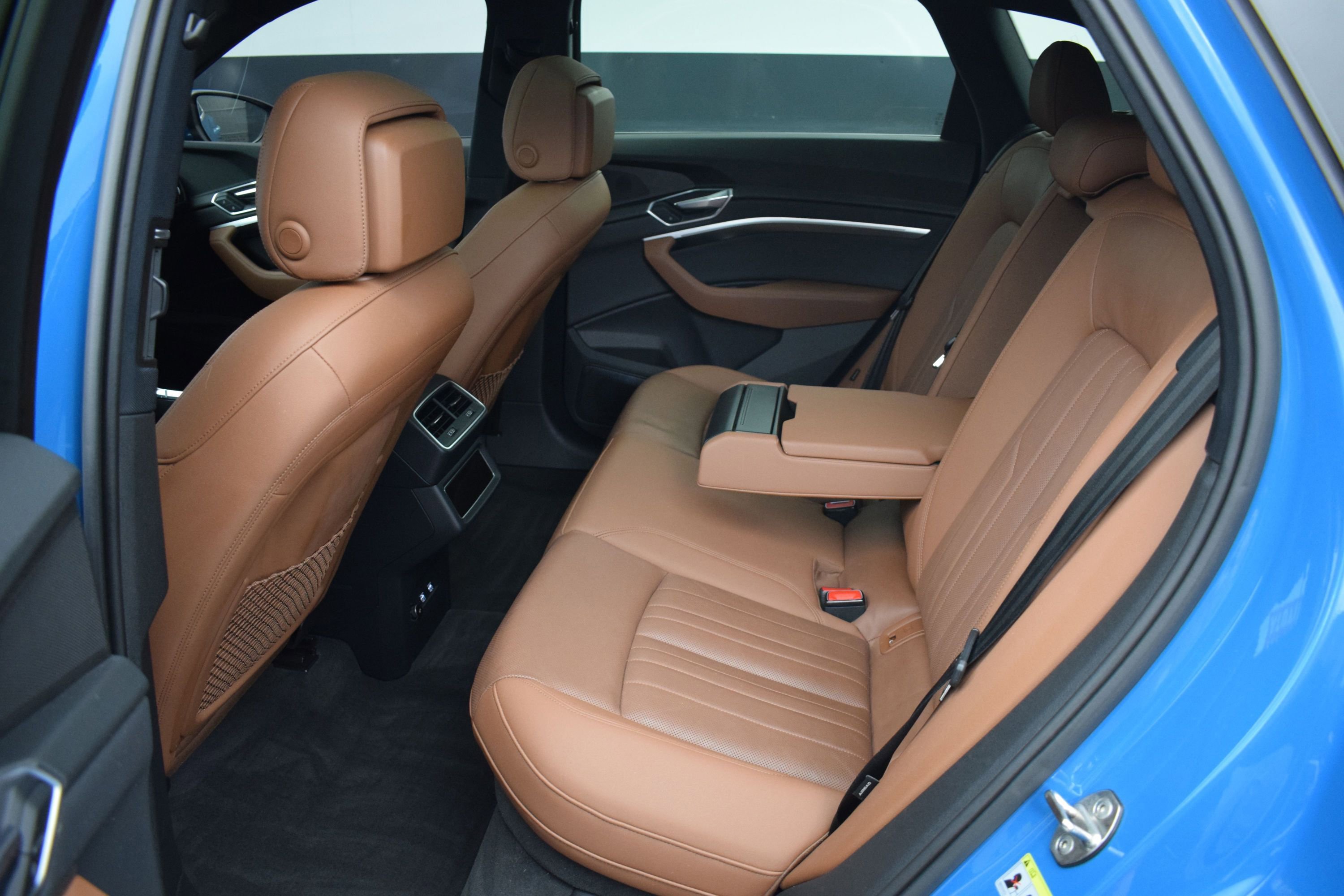 Used 2019 Audi e-tron Premium Plus AWD/4WD image 17