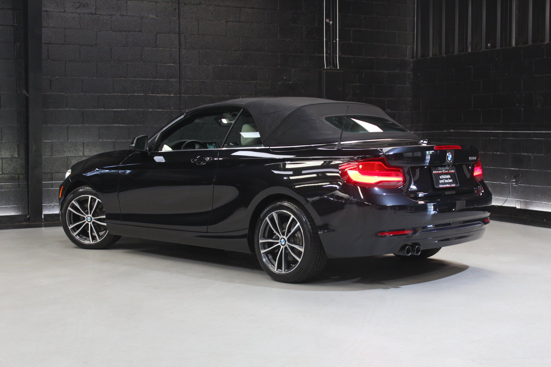 Used 2018 BMW 230i Convertible RWD image 10