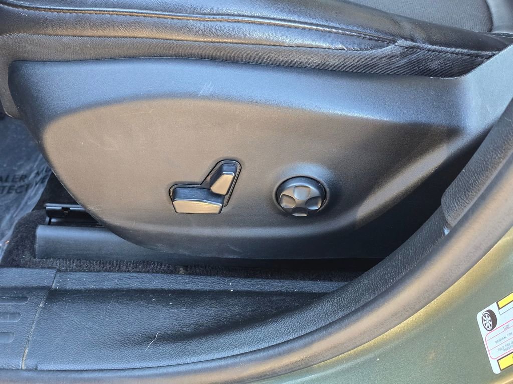 Used 2019 Jeep Cherokee Latitude Plus image 23