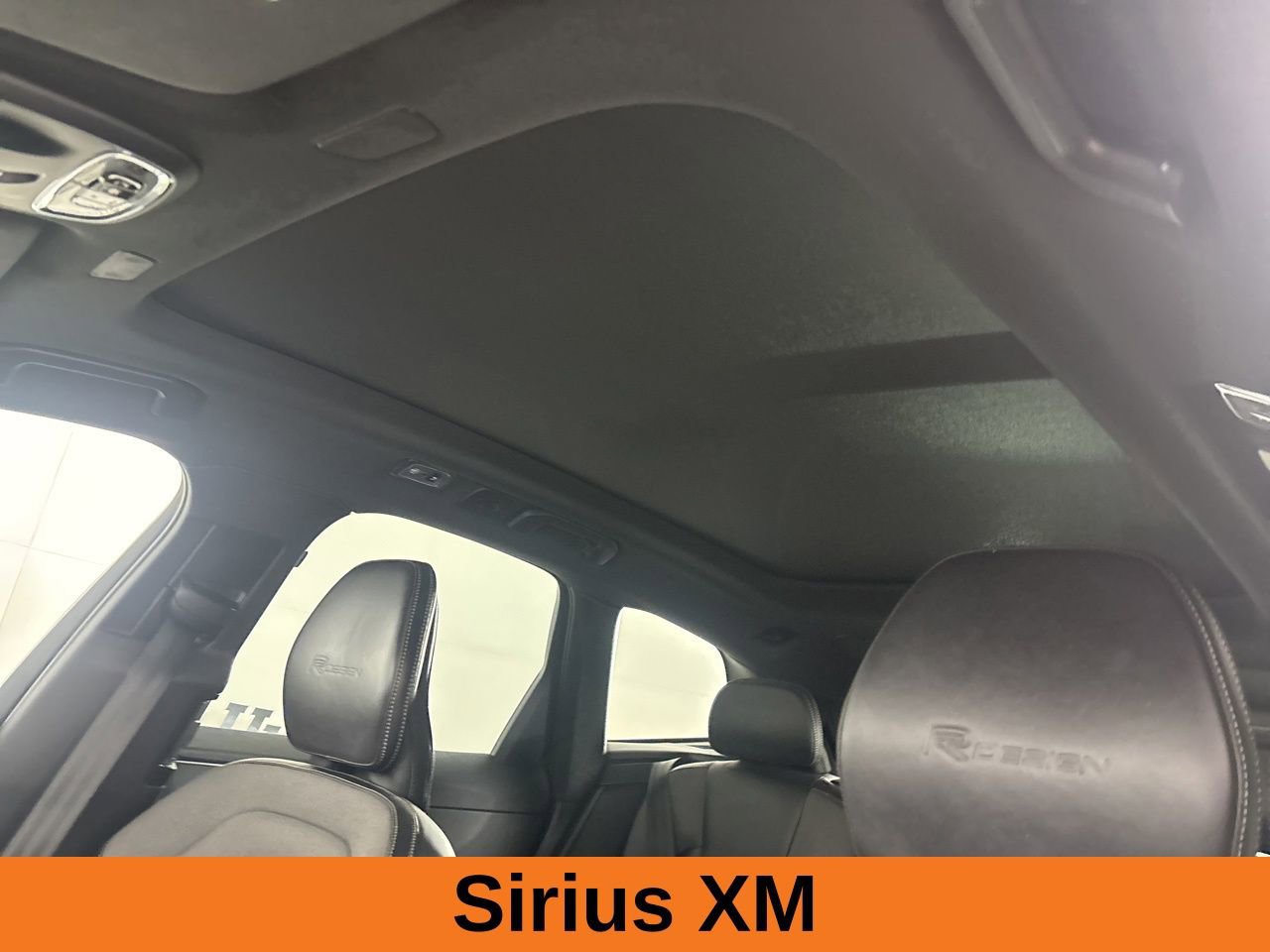 Used 2020 Volvo XC60 T5 R-Design AWD/4WD image 11