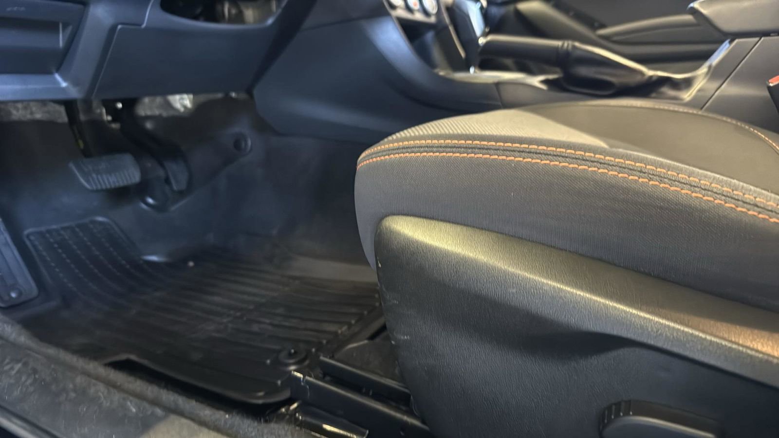 Used 2021 Subaru Crosstrek 2.0i Premium w/ Moonroof Package image 11