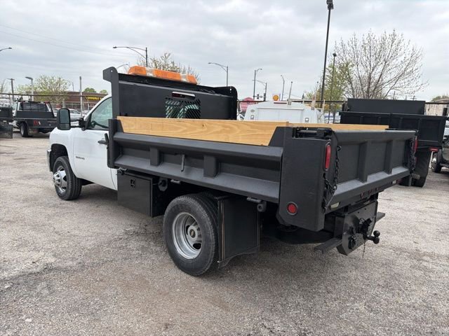 Used 2013 Chevrolet Silverado 3500 W/T RWD image 3