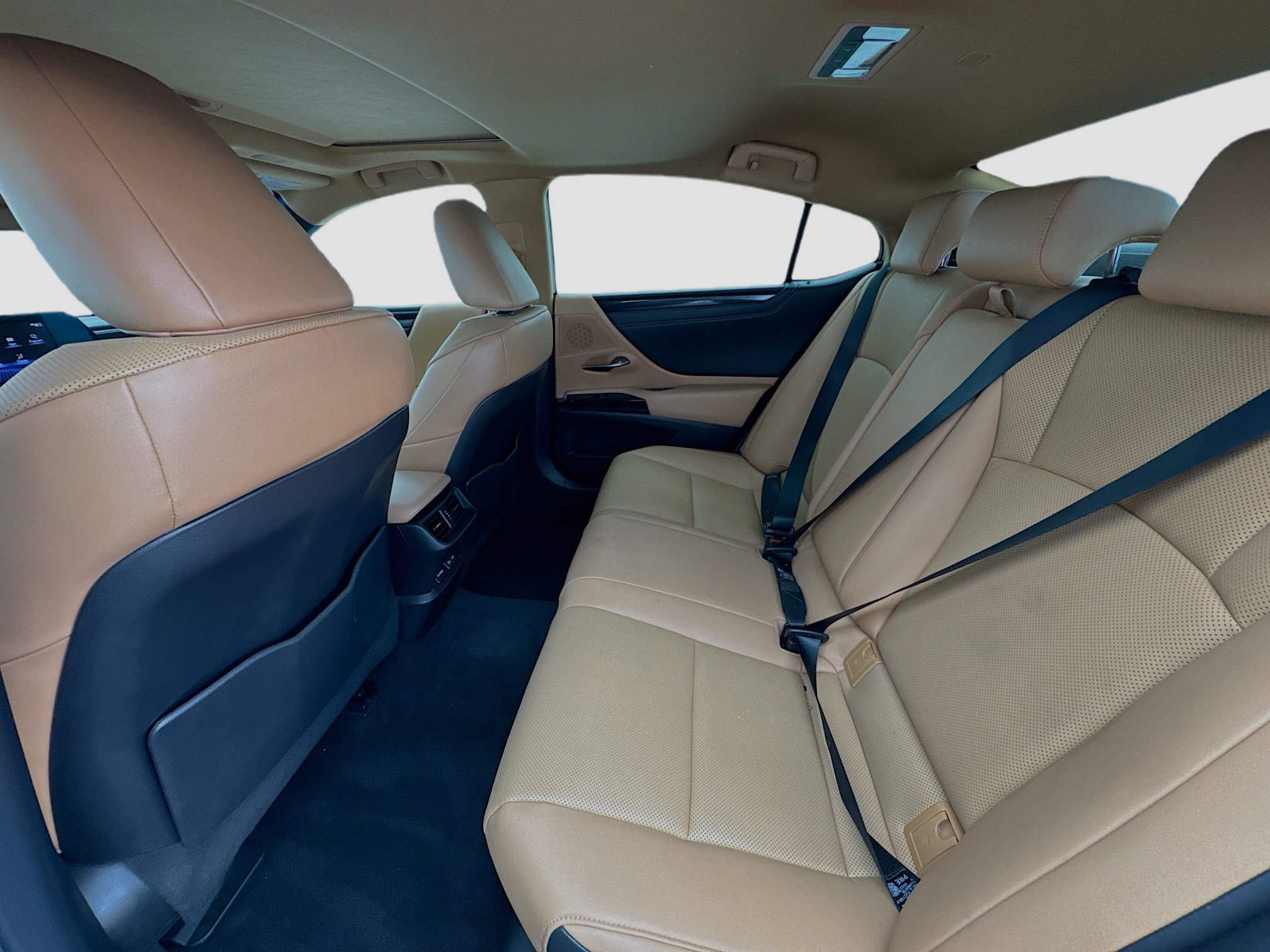 Used 2022 Lexus ES 300h image 16