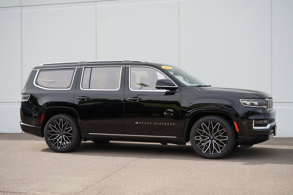 Used 2022 Jeep Grand Wagoneer Series III image 2