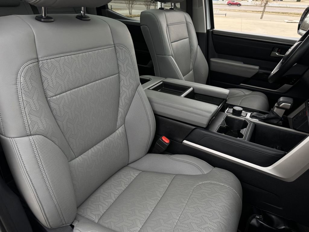 Used 2022 Toyota Tundra Limited image 28