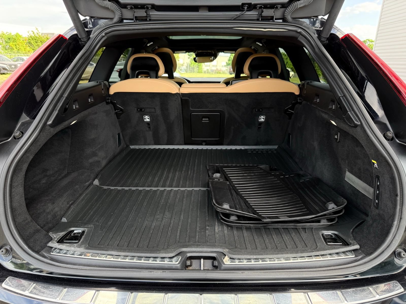 Used 2018 Volvo V90 T5 Cross Country w/ Convenience Package AWD/4WD image 50