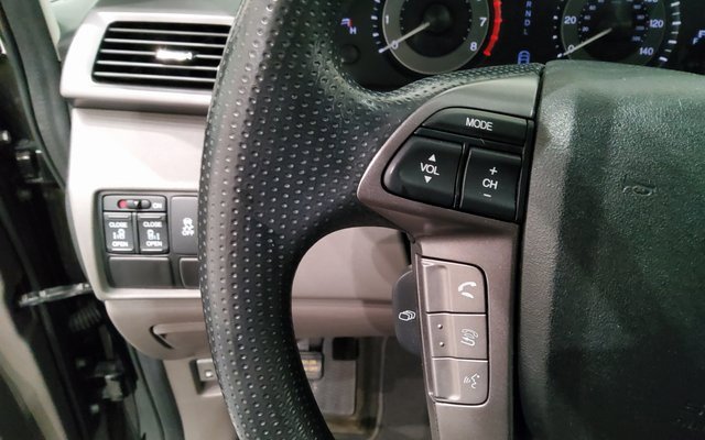 Used 2014 Honda Odyssey EX image 30