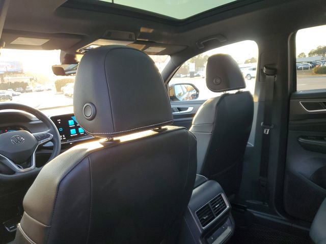 Certified 2026 Volkswagen Atlas Cross Sport SEL R-Line image 11