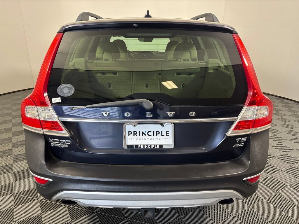 Used 2016 Volvo XC70 T5 Premier w/ Proximity Package AWD/4WD image 6