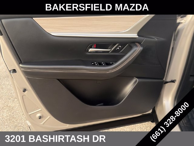Used 2024 MAZDA CX-90 Plug-In Hybrid w/ Preferred AWD/4WD image 10