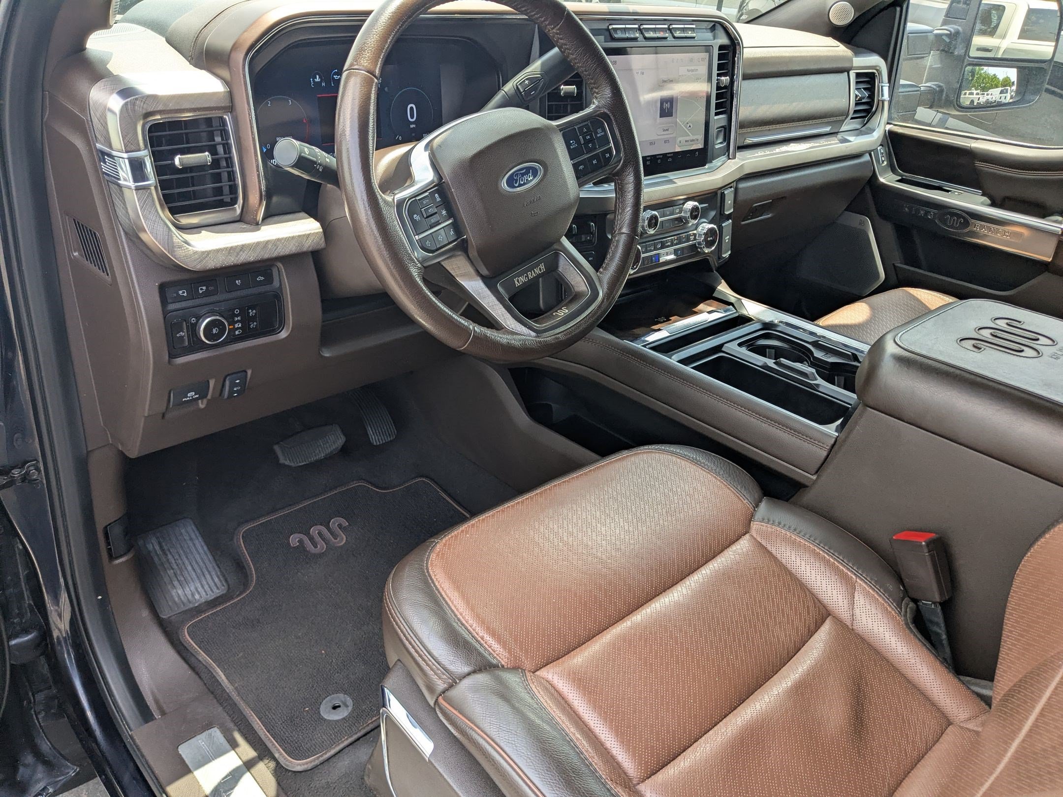 Used 2023 Ford F350 King Ranch AWD/4WD image 16