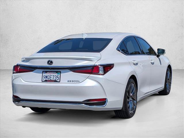 Used 2024 Lexus ES 300h w/ Accessory Package (Z2) FWD image 5