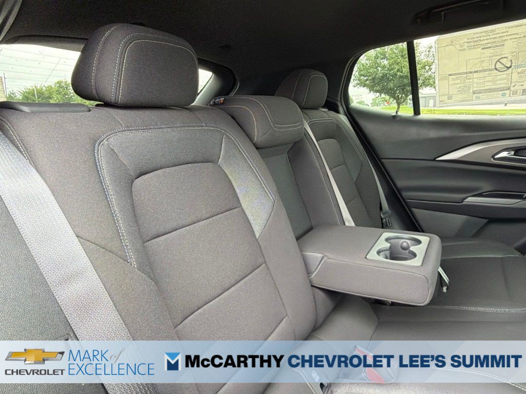 New 2026 Chevrolet Equinox EV LT w/ Comfort Package FWD image 33