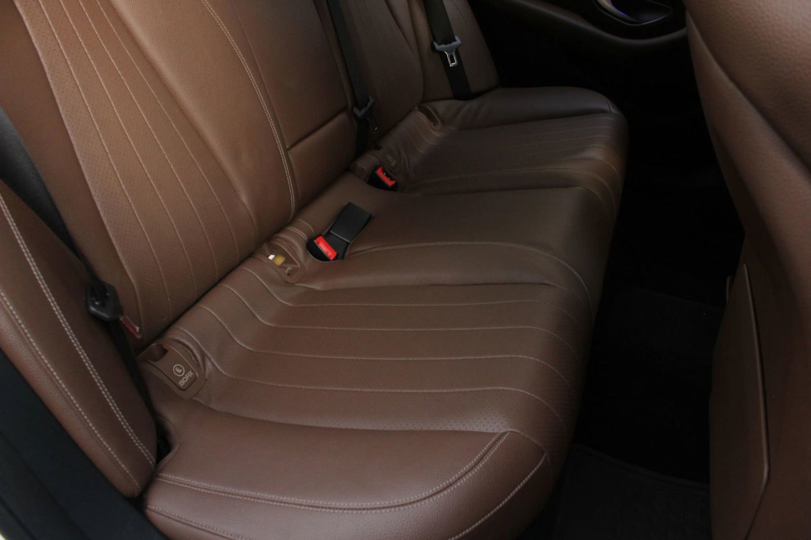 Used 2017 Mercedes-Benz E 300 image 23