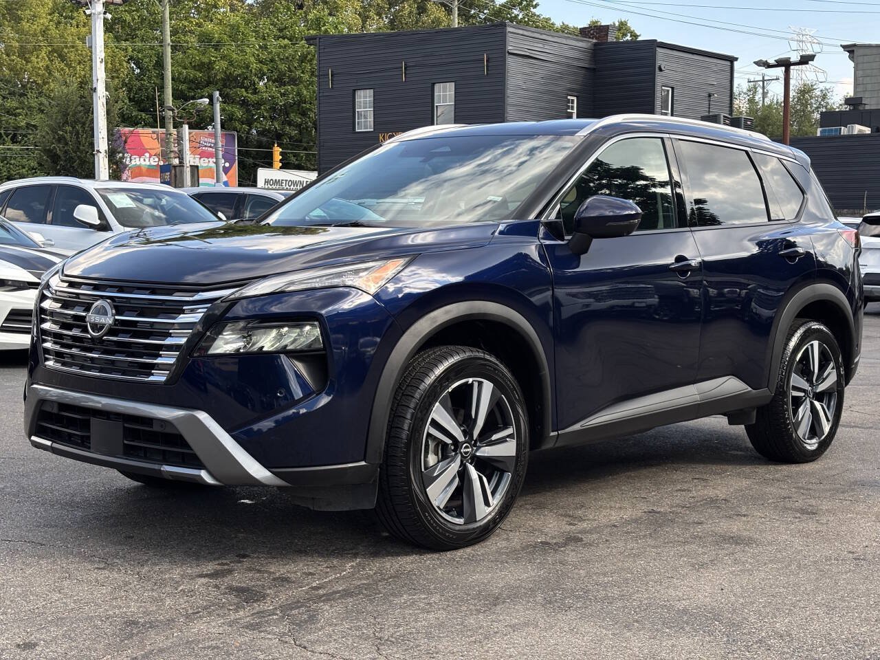 Used 2026 Nissan Rogue SL AWD/4WD image 4
