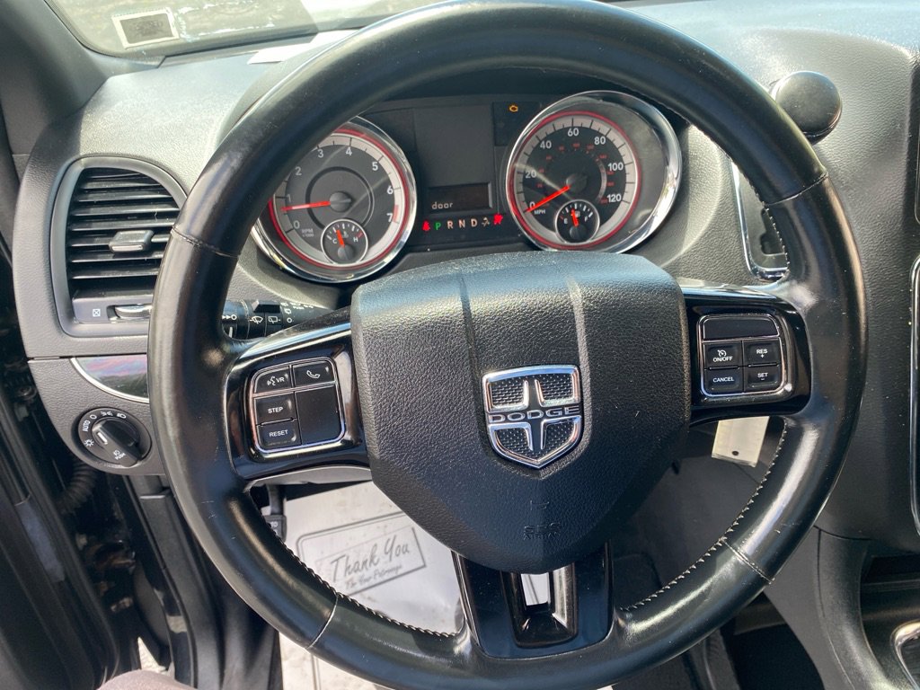 Used 2018 Dodge Grand Caravan SXT w/ Driver Convenience Group image 11