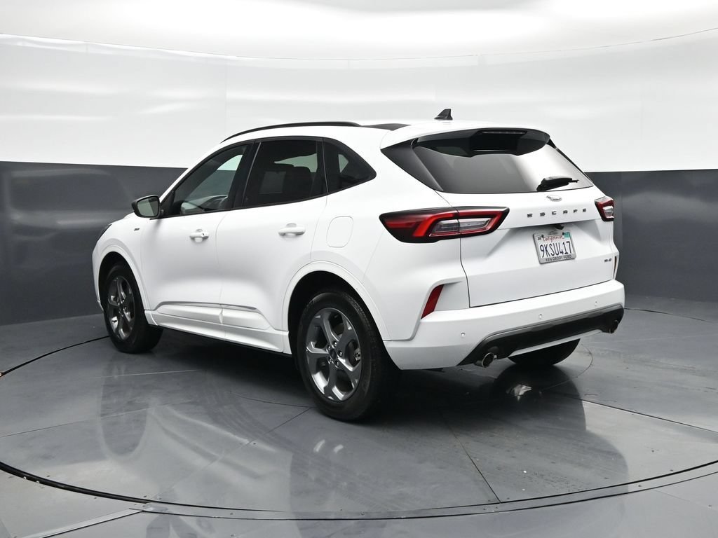 Certified 2023 Ford Escape ST-Line w/ Tech Pack #1 AWD/4WD image 6