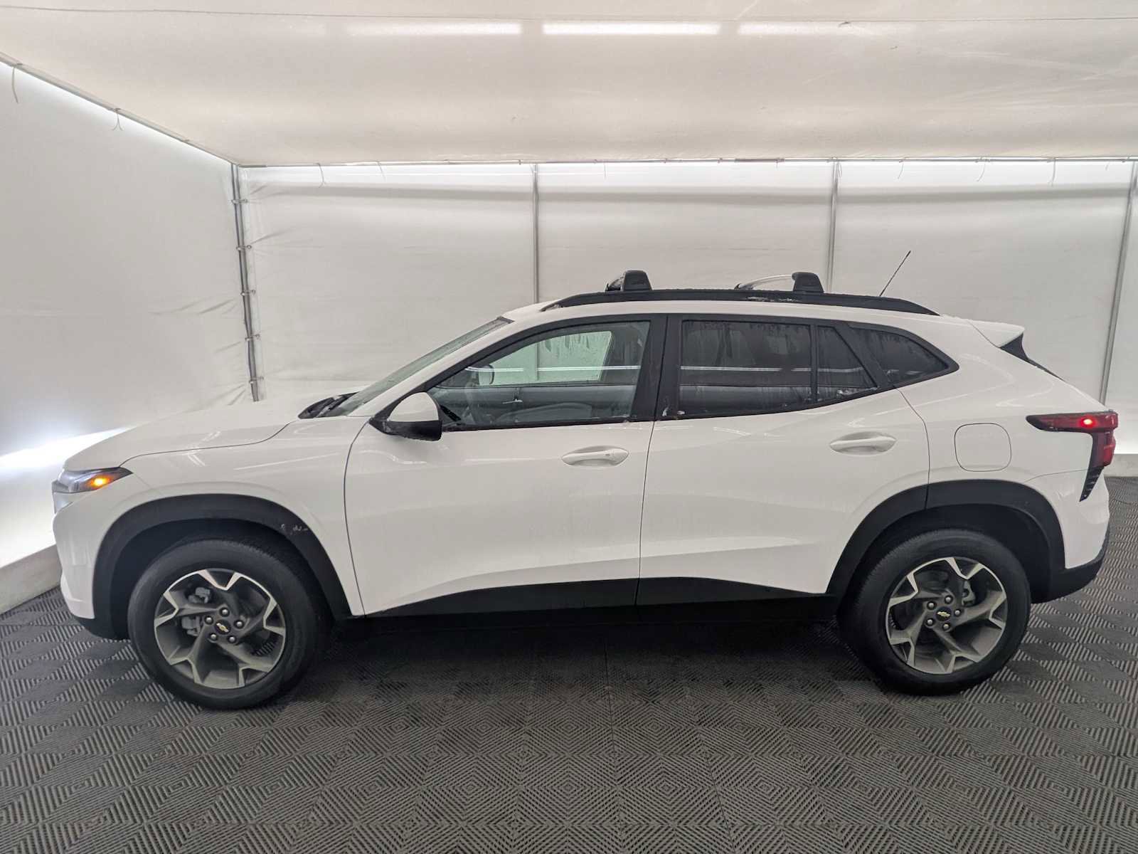 New 2025 Chevrolet Trax LT w/ Driver Confidence Package image 3