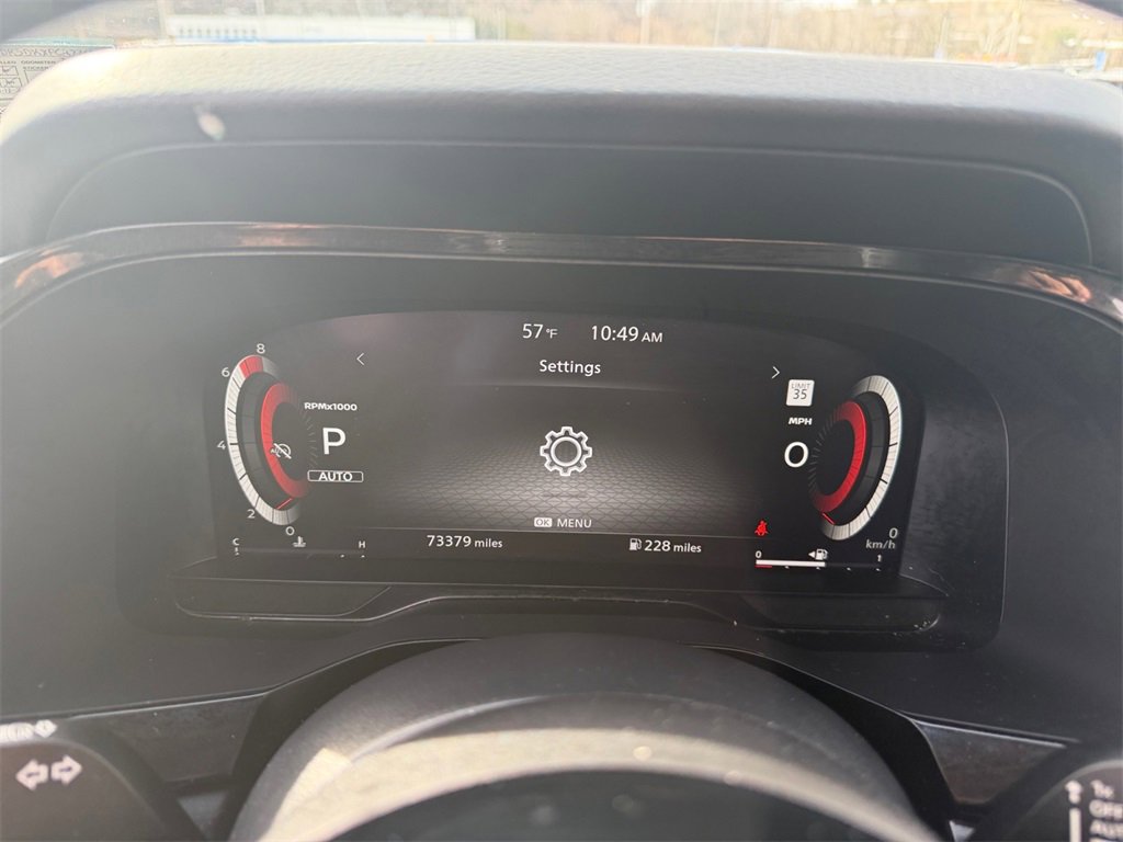 Used 2023 Nissan Pathfinder Platinum image 16