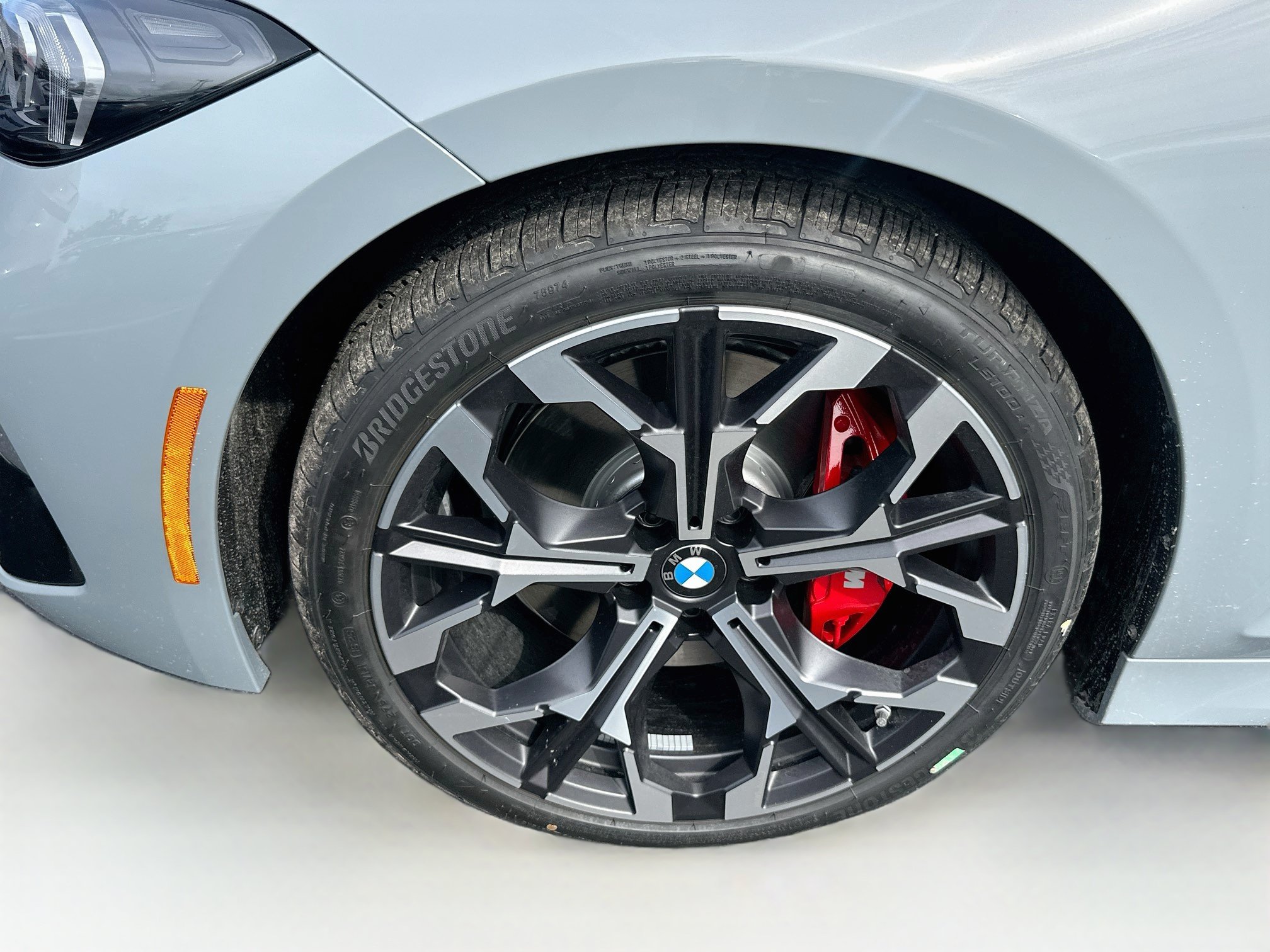 New 2026 BMW 330i Sedan w/ M Sport Package RWD image 22