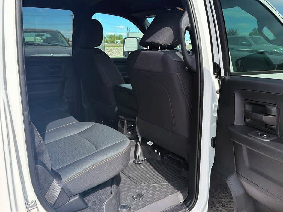 New 2026 RAM 3500 Tradesman AWD/4WD image 25