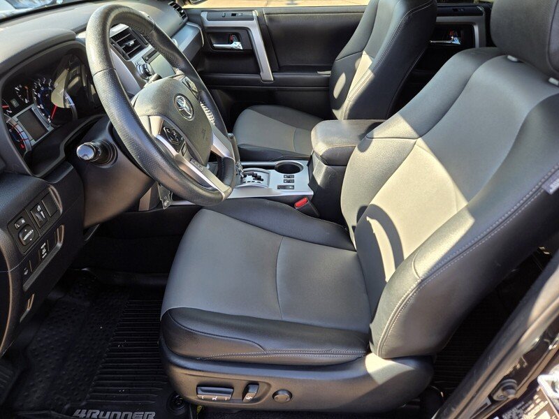 Used 2019 Toyota 4Runner SR5 Premium AWD/4WD image 11