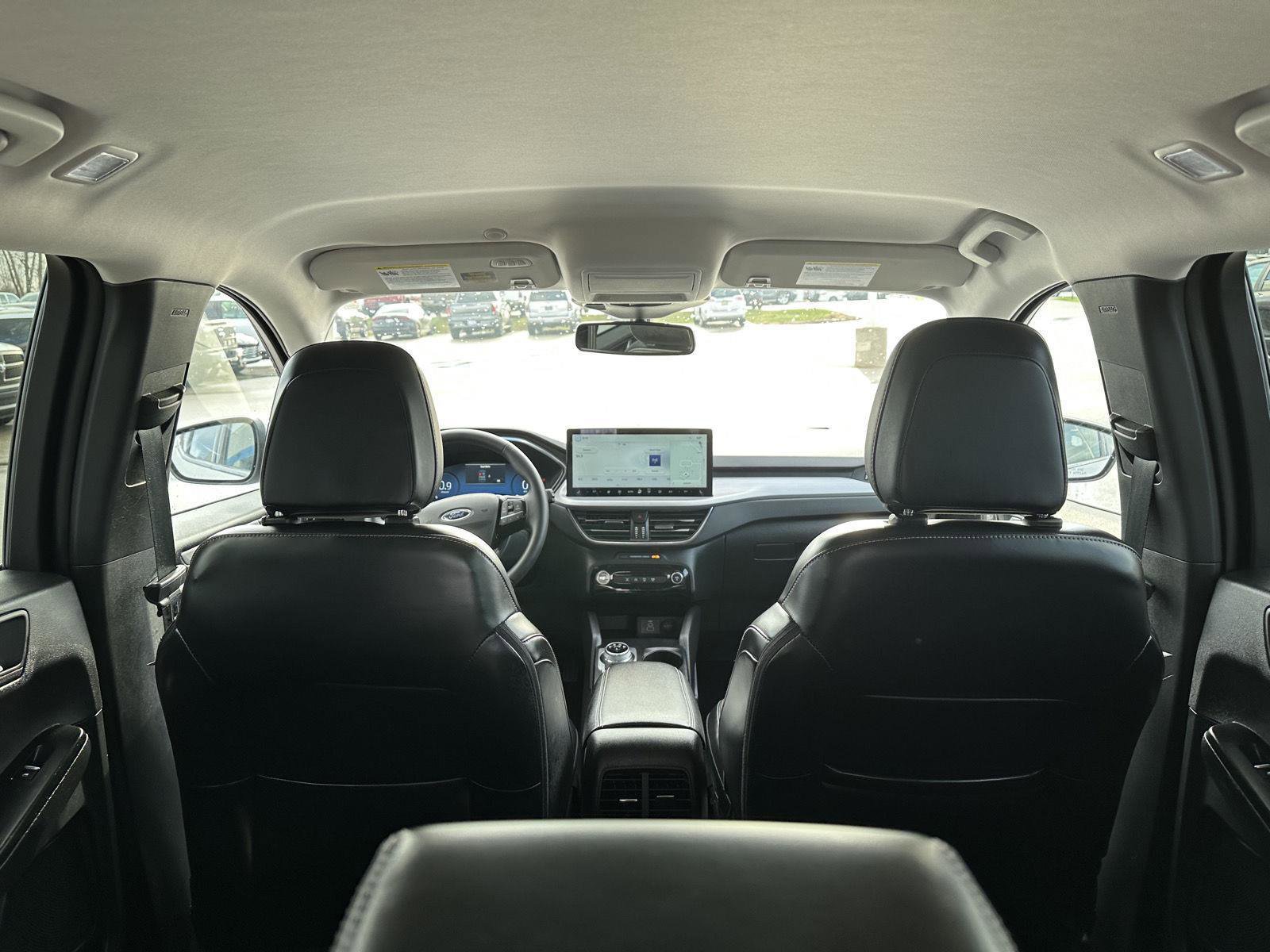 Used 2025 Ford Escape Platinum image 8