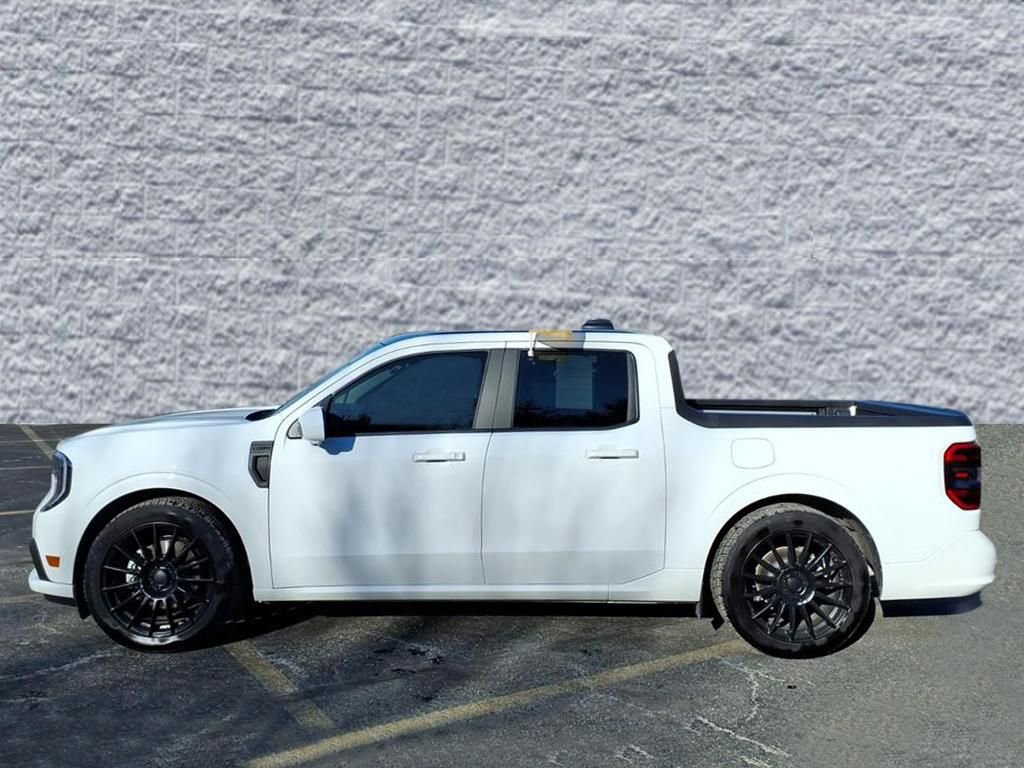 Certified 2025 Ford Maverick Lobo image 4