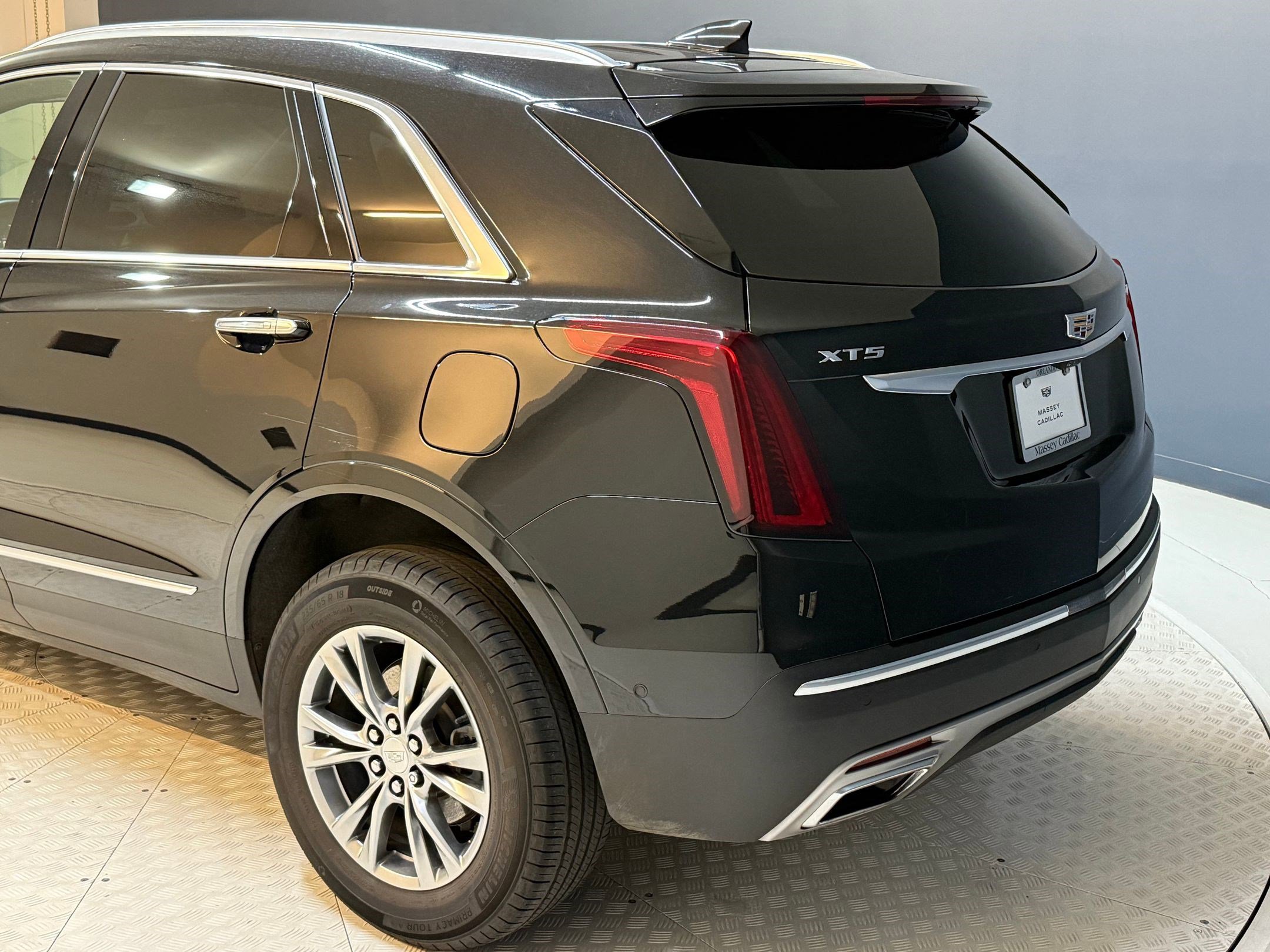 Certified 2022 Cadillac XT5 Premium Luxury w/ Technology Package image 22