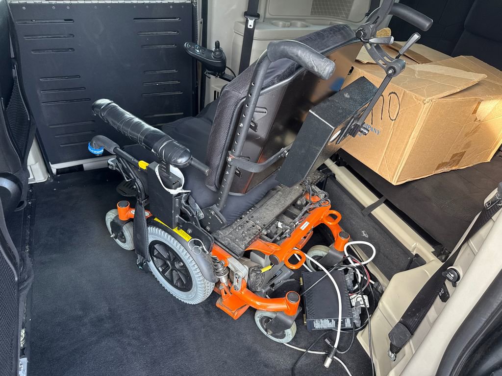 Used 2012 Dodge Grand Caravan Crew w/ Crew Value Pkg image 12