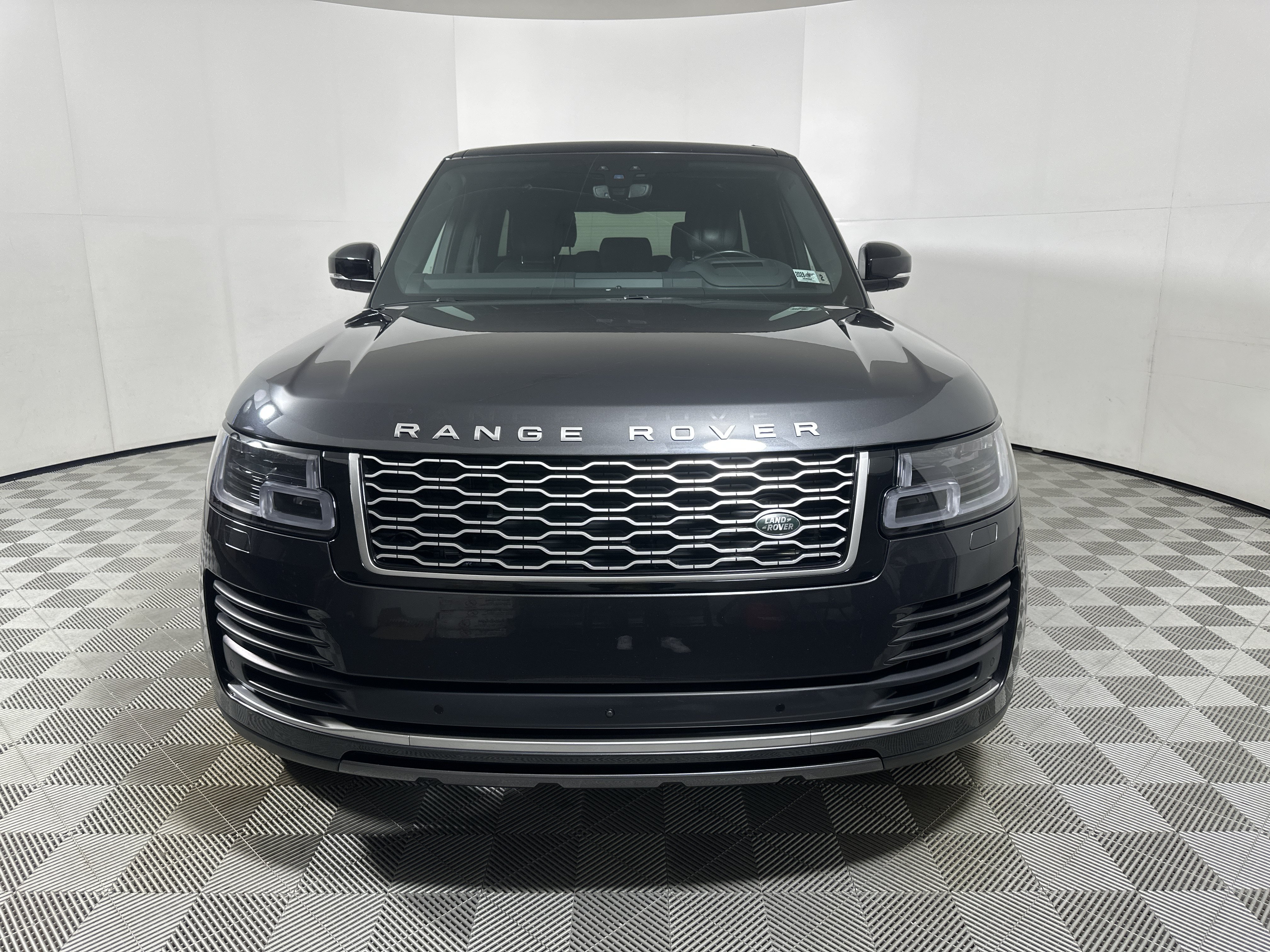 Used 2020 Land Rover Range Rover HSE AWD/4WD image 2