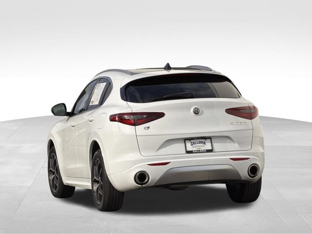 Used 2021 Alfa Romeo Stelvio Ti w/ Premium Package AWD/4WD image 8