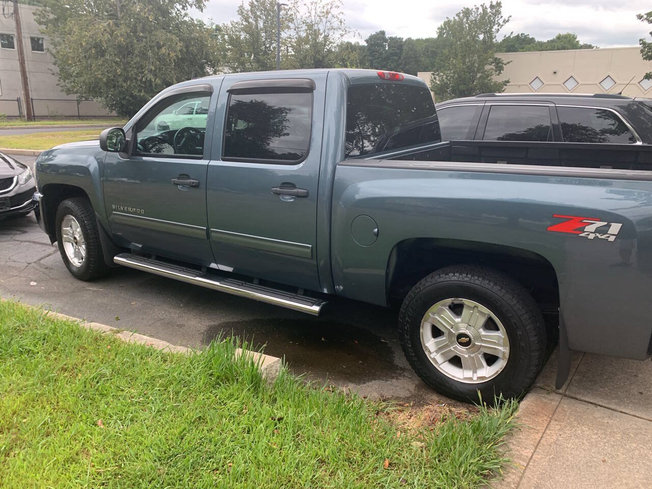 Used 2013 Chevrolet Silverado 1500 LT w/ All-Star Edition AWD/4WD image 9