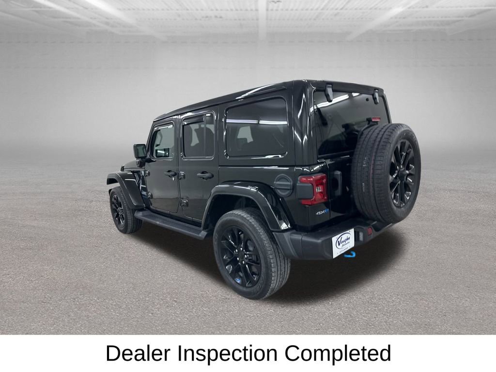 Used 2023 Jeep Wrangler Unlimited Sahara w/ Cold Weather Group image 10