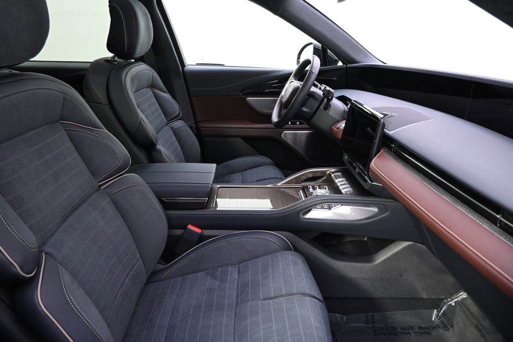 New 2026 Lincoln Nautilus Black Label w/ Jet Appearance Package image 16