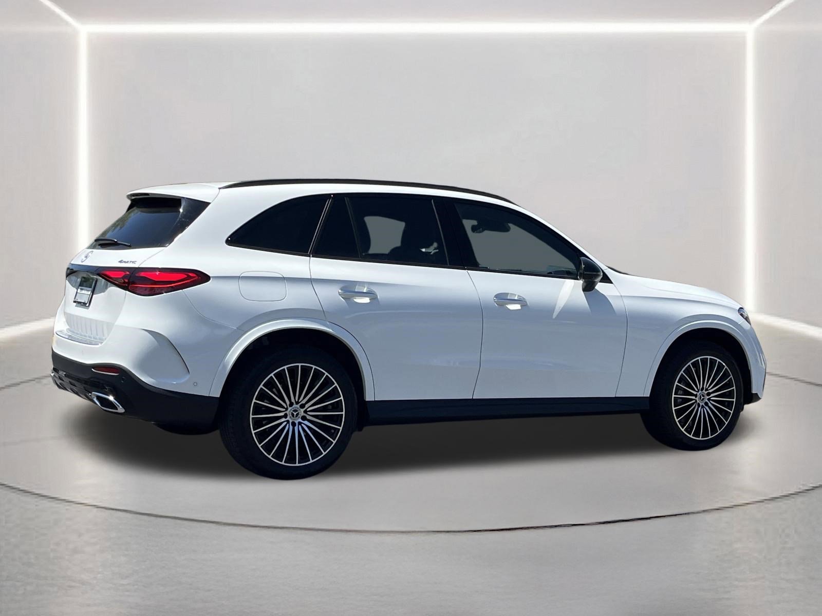 Used 2026 Mercedes-Benz GLC 300 4MATIC image 26