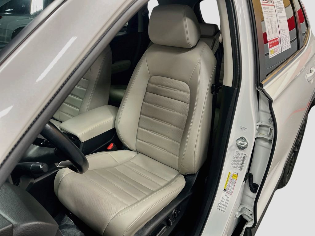 Used 2025 Honda CR-V EX-L image 18