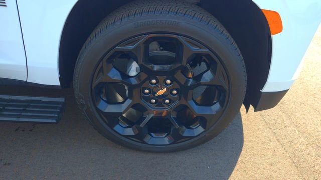 Used 2024 Chevrolet Tahoe High Country AWD/4WD image 10